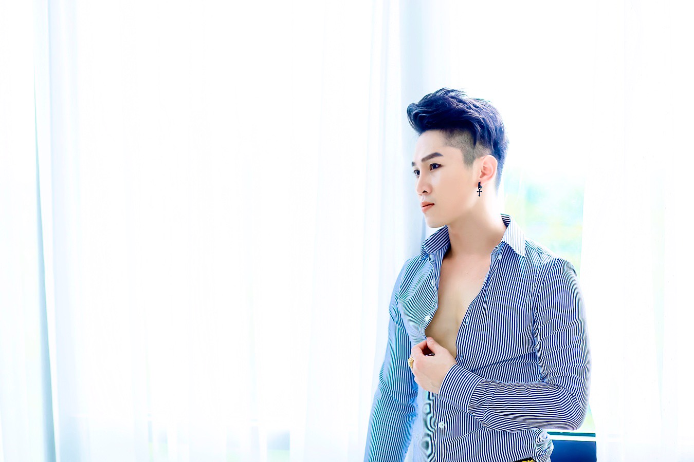 Ca sỹ Du Thiên xác nhận “ngồi ghế nóng” Ms Universe Bussiness 2020