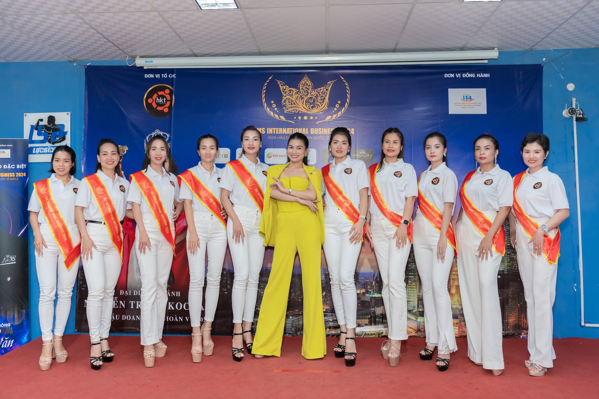 Hoa hậu Doanh nhân Hoàn vũ Nguyễn Trang Kochan – Người đẹp toàn diện sau đăng quang