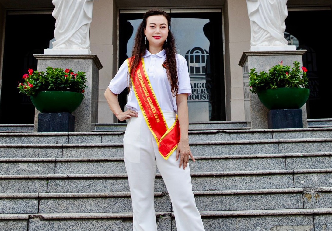 Đại sứ thương hiệu Akero, người đẹp Moon Tím sẵn sàng chinh phục Ms International Business 2024