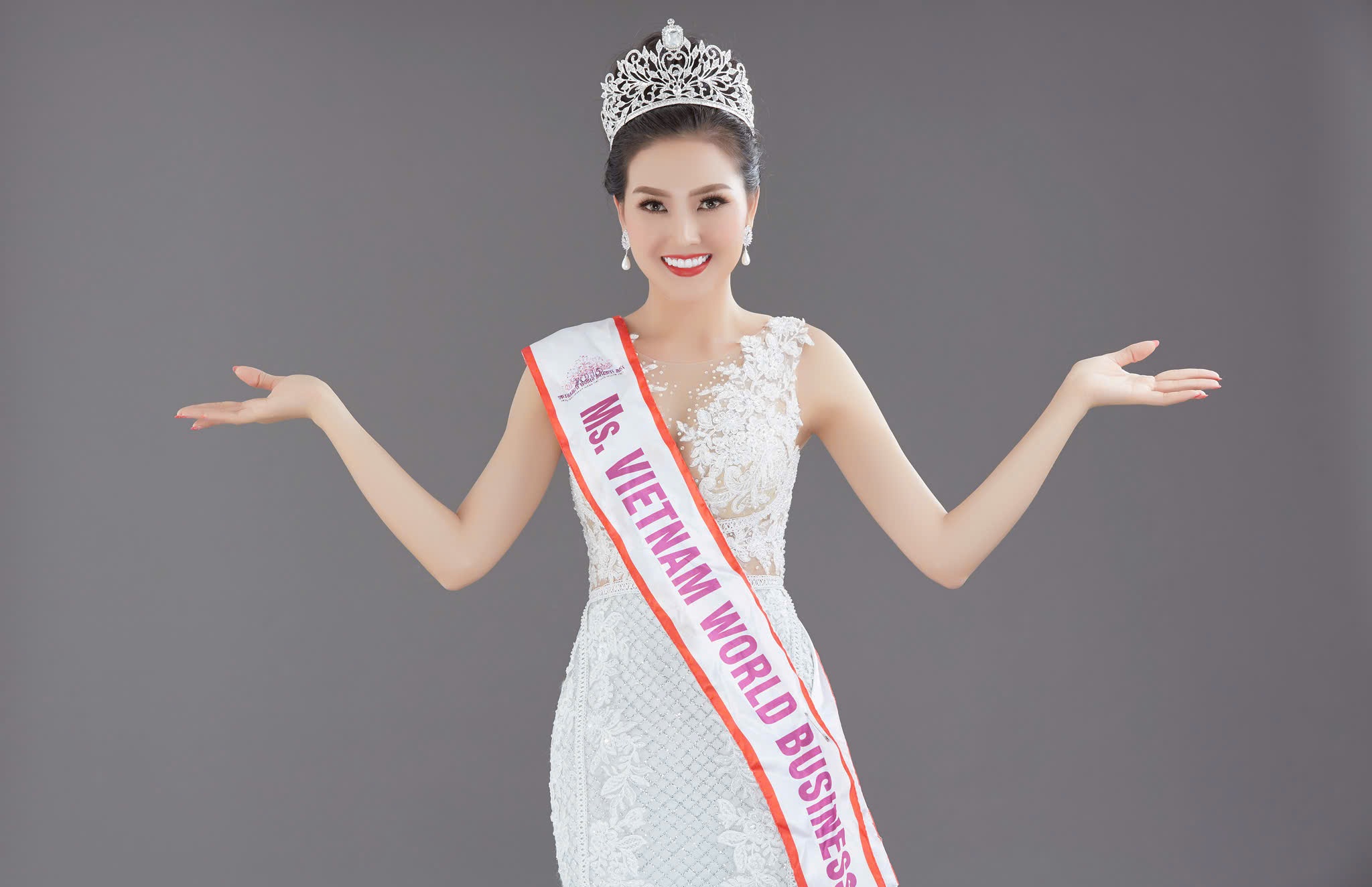 Trở lại sau 2 năm ‘vắng bóng’, hoa hậu-ca sĩ Kim Thoa liên tiếp nhận nhiều lời mời biểu diễn