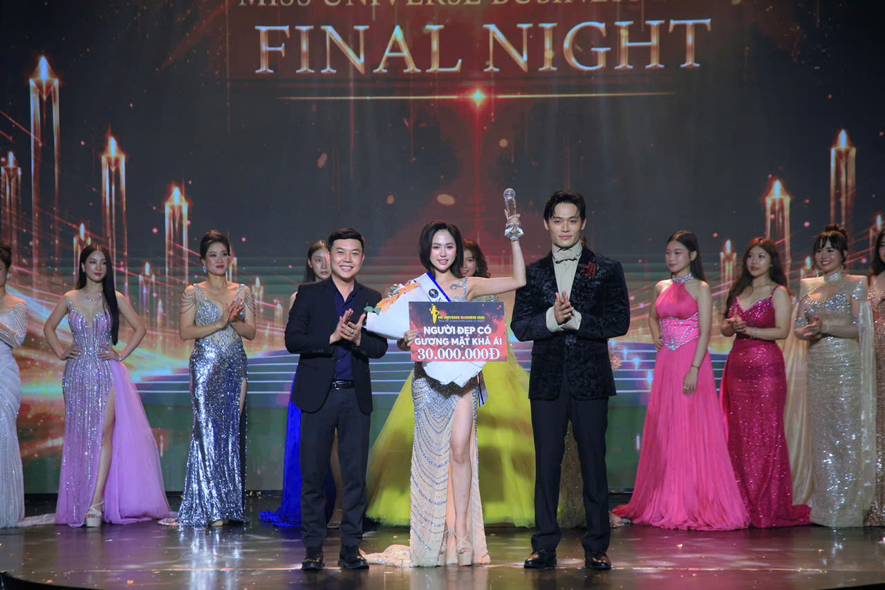 CEO TL Beauty Center Đinh Thùy tạo ấn tượng tại Hoa hậu Doanh nhân Hoàn vũ 2026